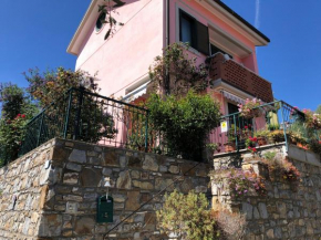 Casa Lilù, Dolcedo